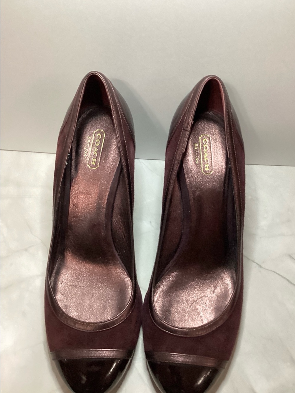 Coach Kerryann  Suede Pumps with Patent Cap Toe - Picture 5 of 10
